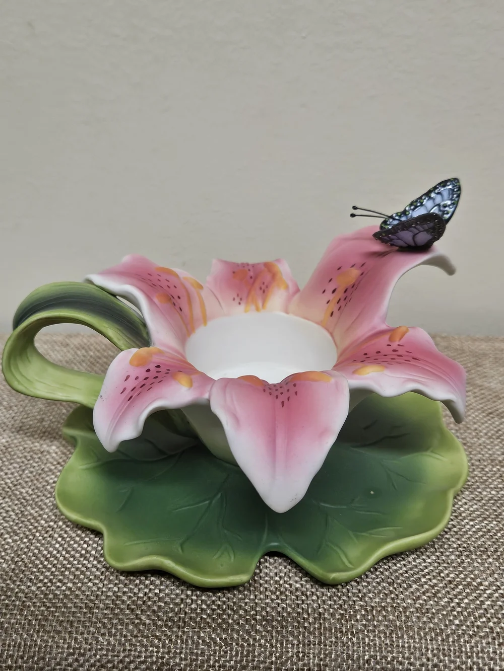 PartyLite Stargazer Lily Tealight Holder - New In Box Only Opened To Take Photos